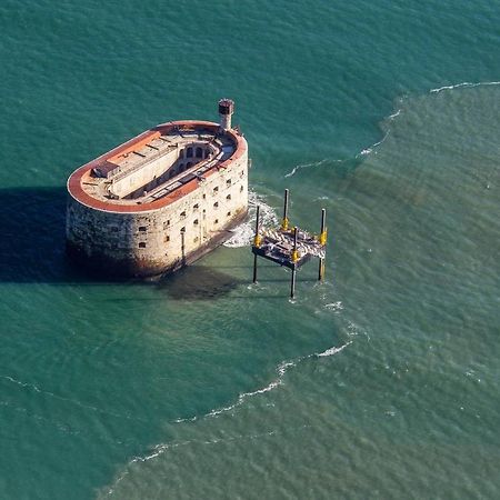 Nuit Insolite Sur Un Voilier Au Coeur De La Rochelle La Rochelle  Buitenkant foto