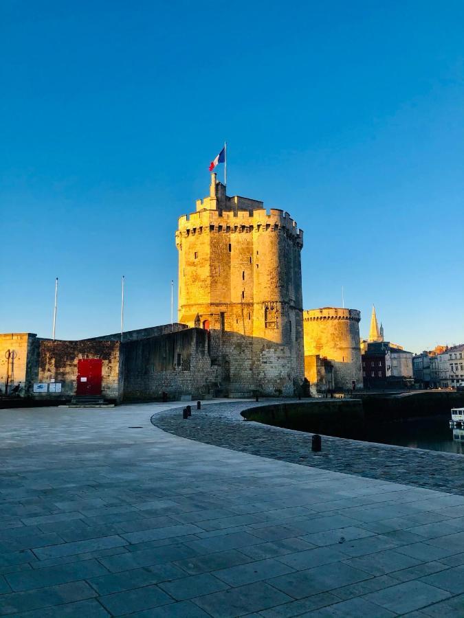 Nuit Insolite Sur Un Voilier Au Coeur De La Rochelle La Rochelle  Buitenkant foto