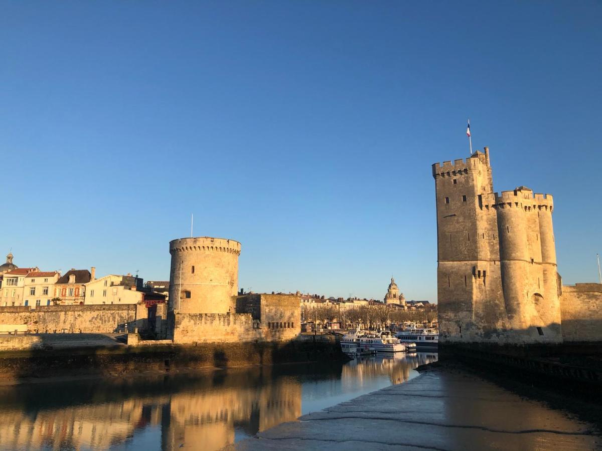 Nuit Insolite Sur Un Voilier Au Coeur De La Rochelle La Rochelle  Buitenkant foto