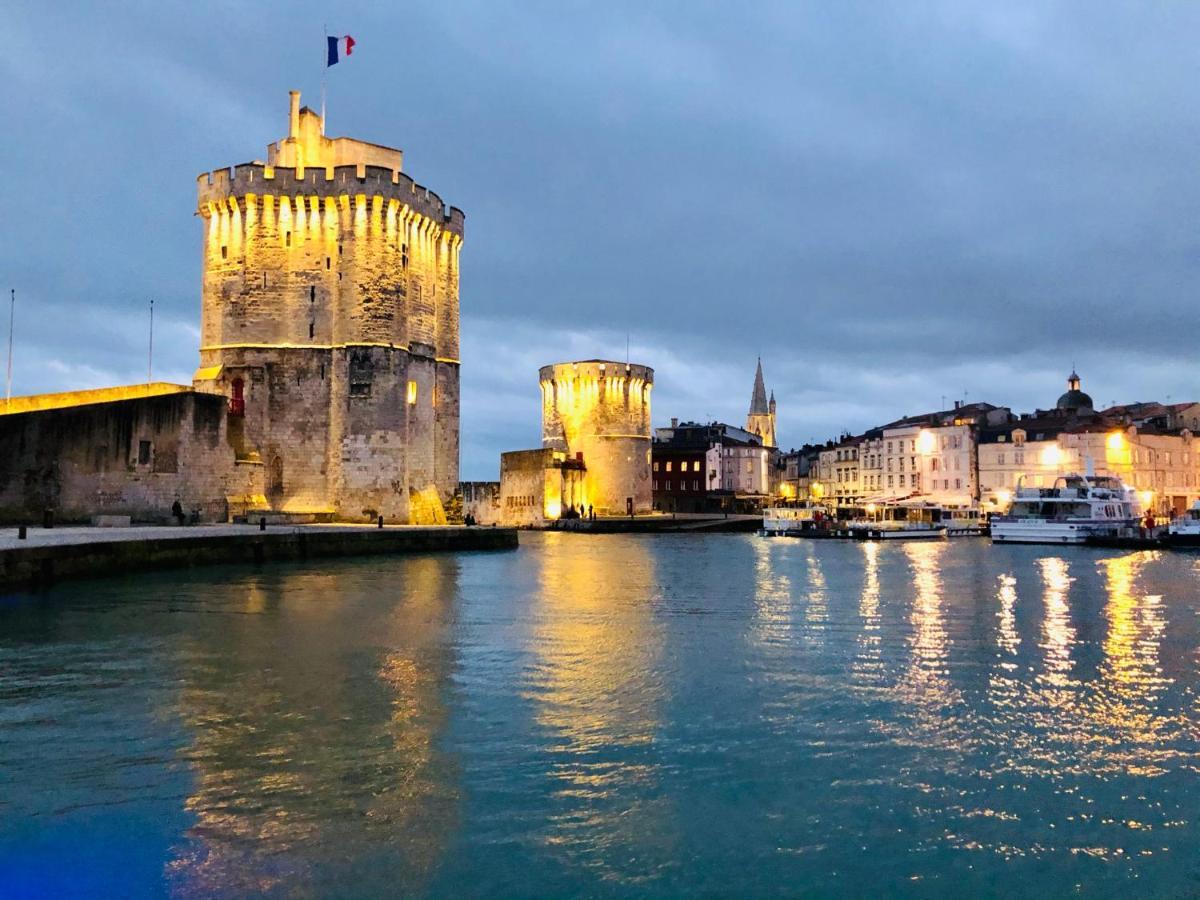 Nuit Insolite Sur Un Voilier Au Coeur De La Rochelle La Rochelle  Buitenkant foto